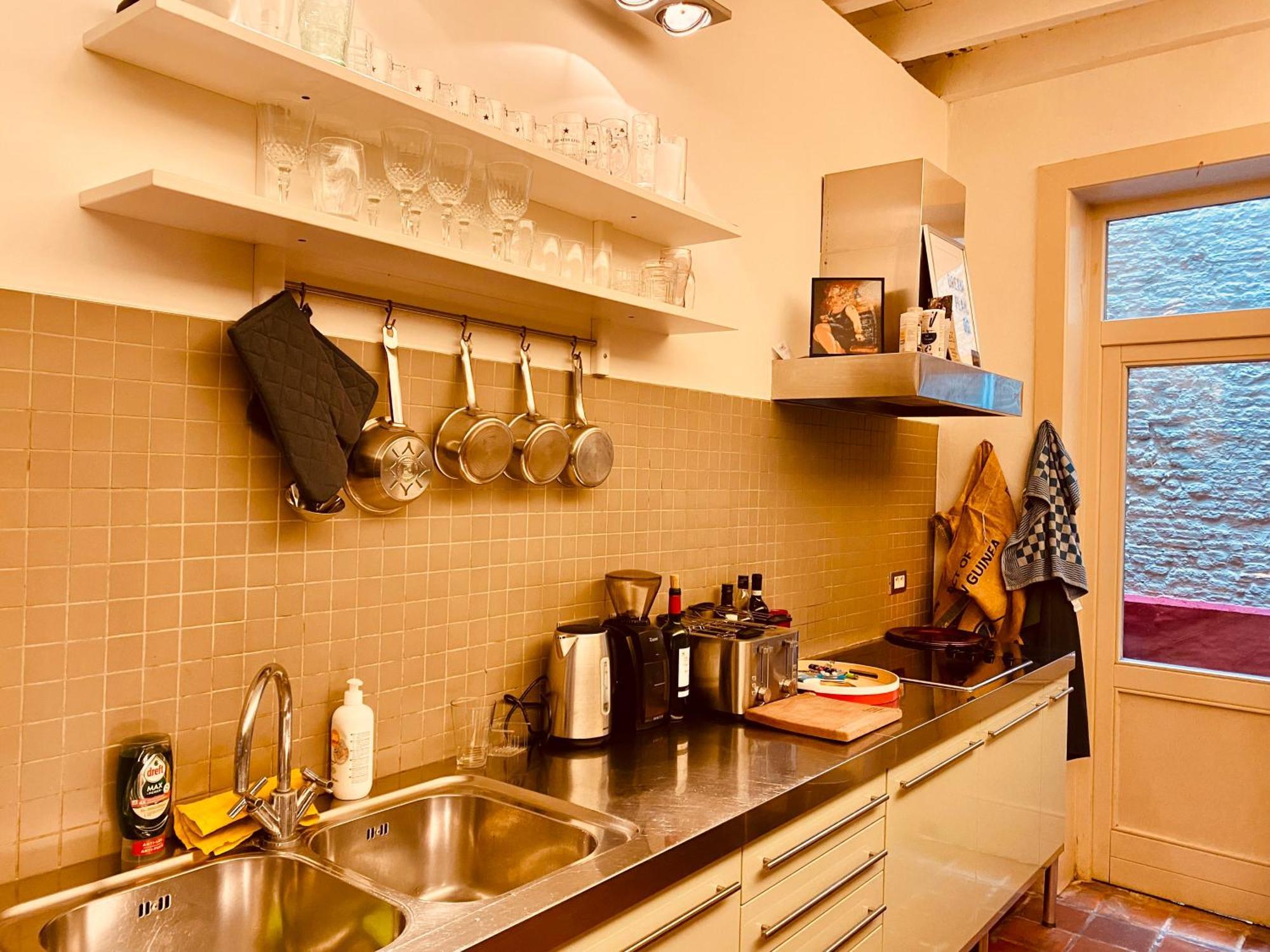 B&B Bedstarline Antwerpen Bagian luar foto