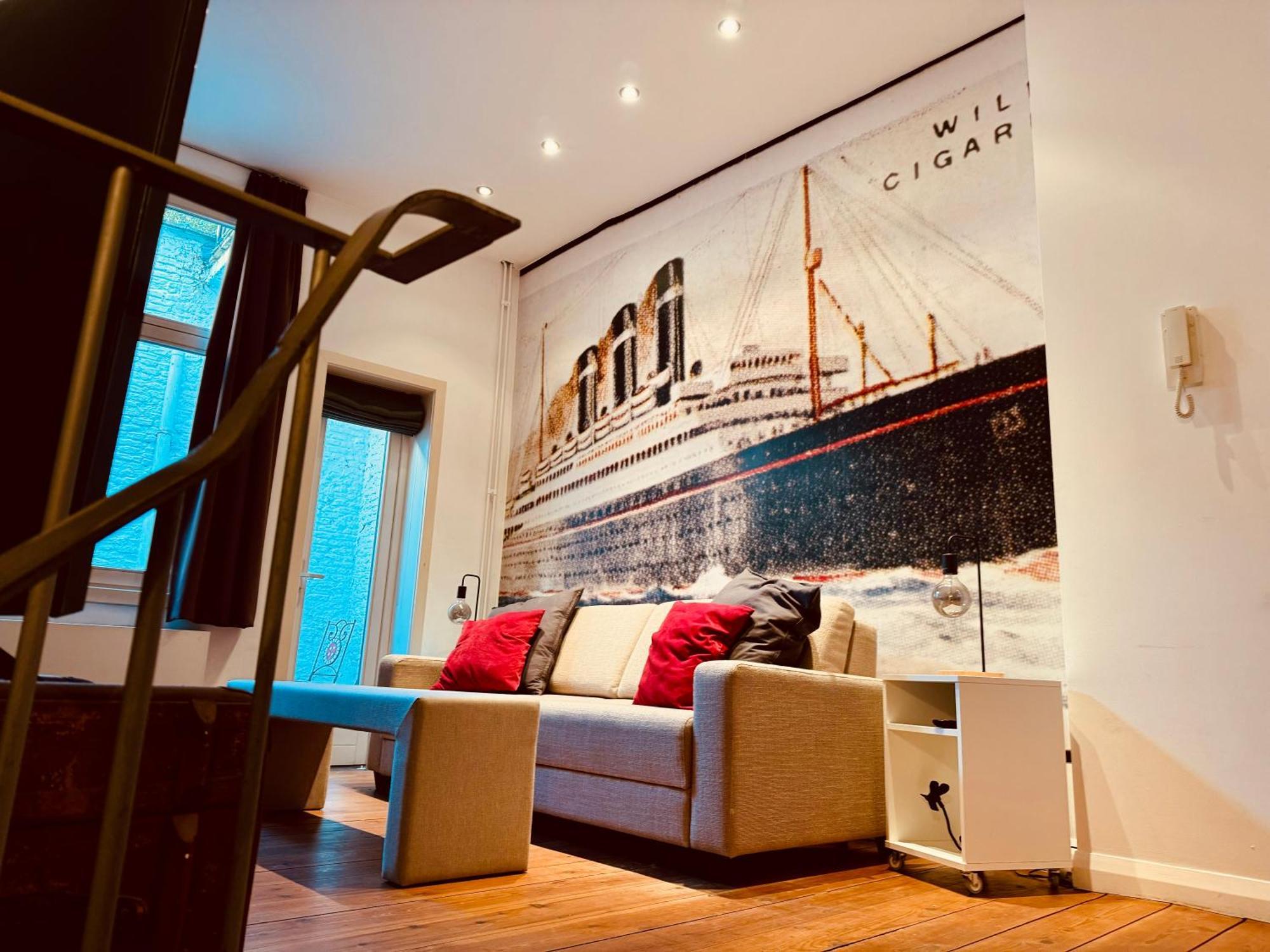 B&B Bedstarline Antwerpen Bagian luar foto